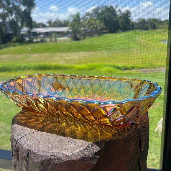 VTG Iridescent Carnival Glass Marigold Bread/ Nut Basket - Picture 6 of 12